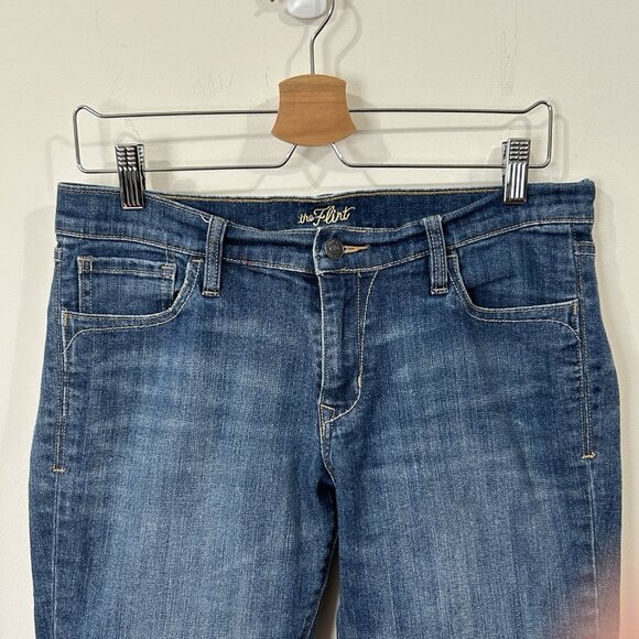 OLD NAVY The Flirt Capri Jeans Sz 8 Medium Wash Blue Denim Zipper Cuff Stretch - Picture 14 of 14